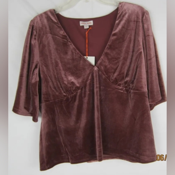 Knox Rose Mauve Elbow Sleeve Velvet Blouse - Picture 6 of 11